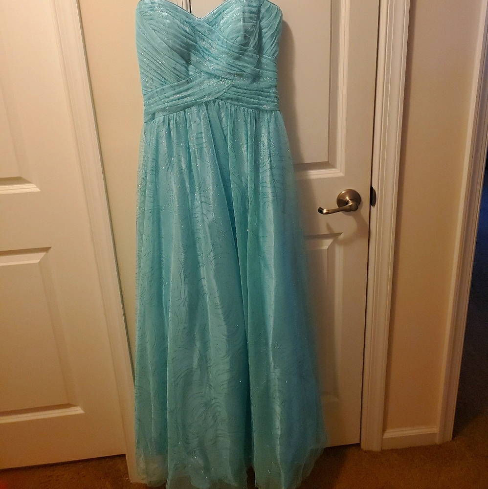 Jump Apparel Brand Baby Blue Junior Prom Dress Siz